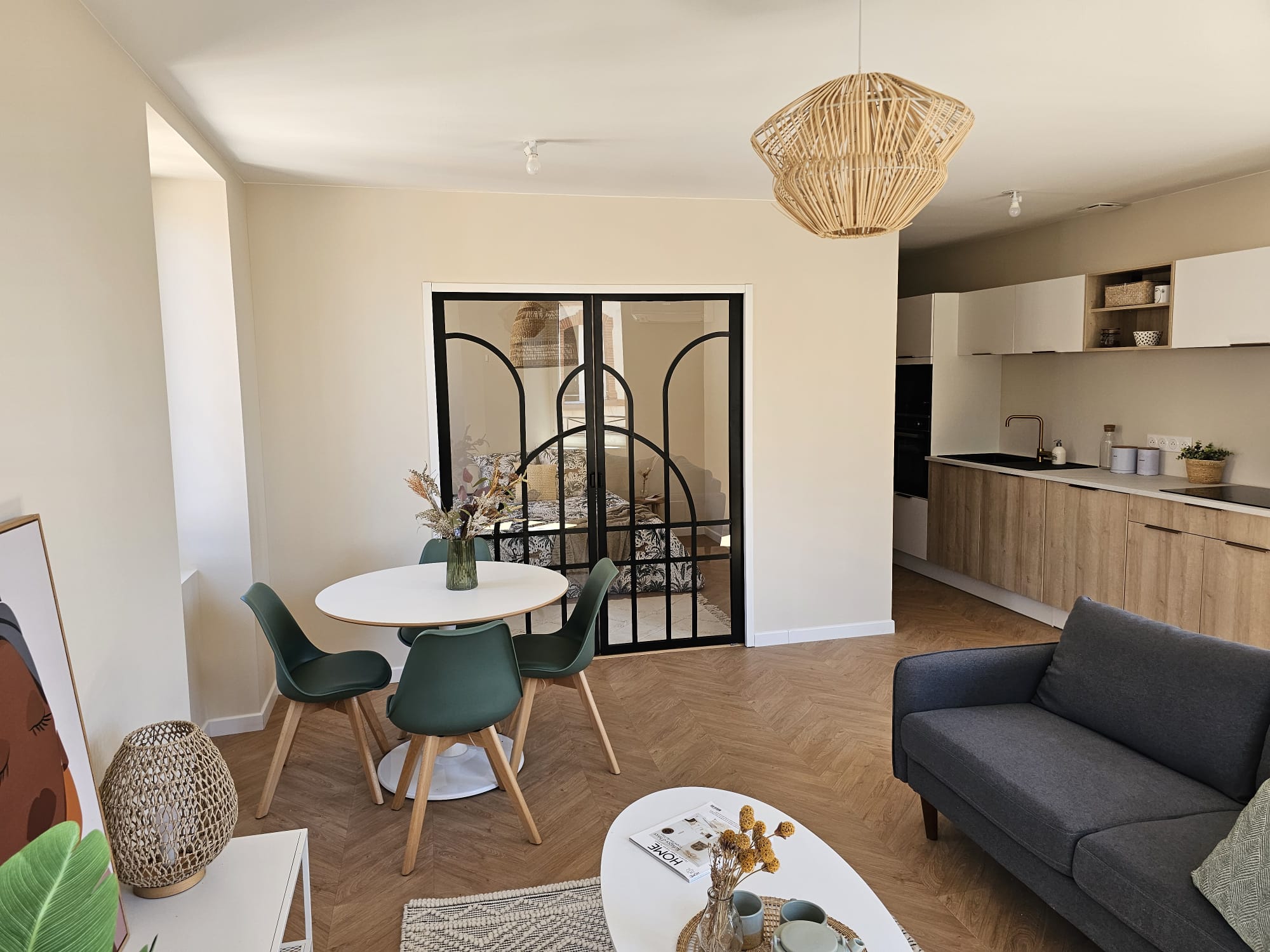 Peinture d’un séjour lumineux